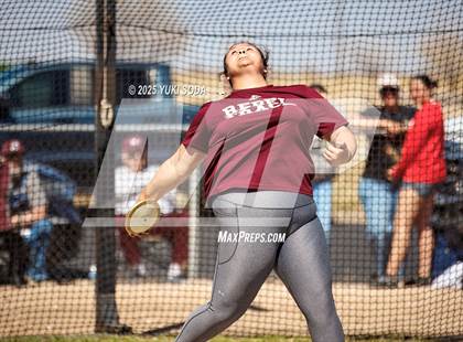 Thumbnail 3 in West Texas Relays photogallery.