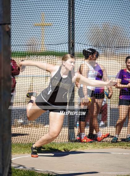 Thumbnail 2 in West Texas Relays photogallery.