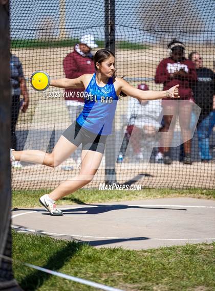 Thumbnail 3 in West Texas Relays photogallery.