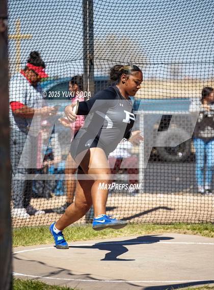 Thumbnail 1 in West Texas Relays photogallery.