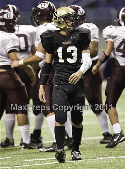 Thumbnail 2 in Uvalde vs. Seguin (Dave Campbell's Texas Football Classic) photogallery.