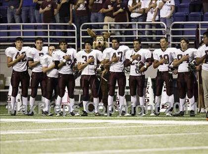 Thumbnail 3 in Uvalde vs. Seguin (Dave Campbell's Texas Football Classic) photogallery.