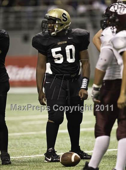 Thumbnail 2 in Uvalde vs. Seguin (Dave Campbell's Texas Football Classic) photogallery.