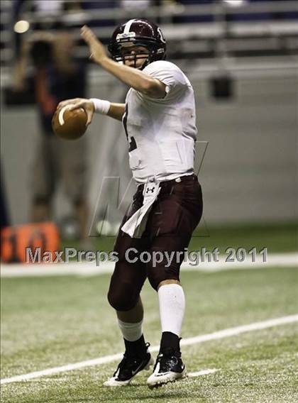 Thumbnail 2 in Uvalde vs. Seguin (Dave Campbell's Texas Football Classic) photogallery.