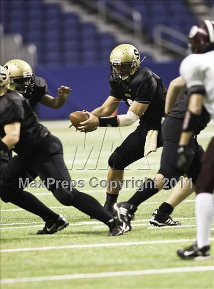 Thumbnail 2 in Uvalde vs. Seguin (Dave Campbell's Texas Football Classic) photogallery.
