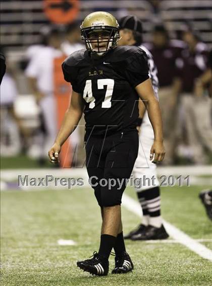 Thumbnail 3 in Uvalde vs. Seguin (Dave Campbell's Texas Football Classic) photogallery.