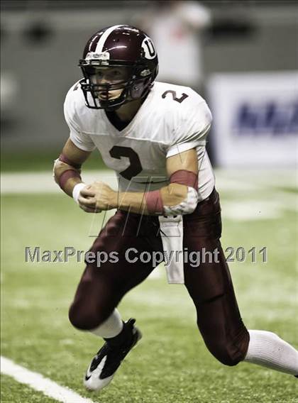 Thumbnail 3 in Uvalde vs. Seguin (Dave Campbell's Texas Football Classic) photogallery.