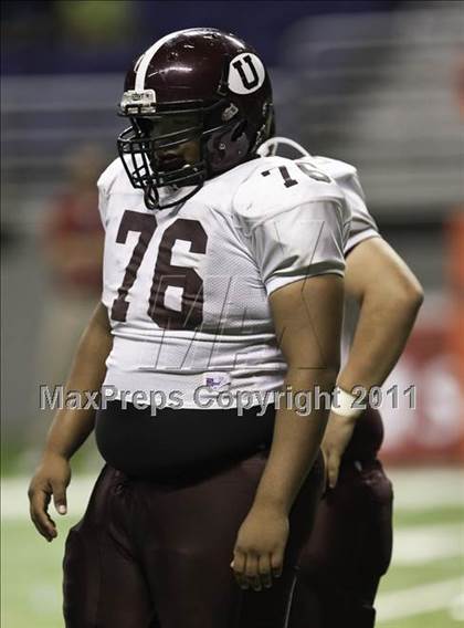 Thumbnail 3 in Uvalde vs. Seguin (Dave Campbell's Texas Football Classic) photogallery.