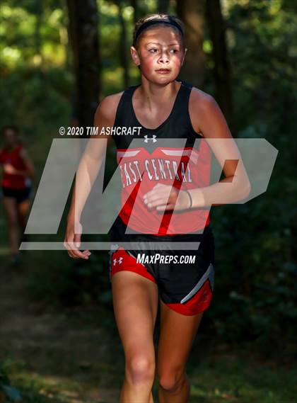 Thumbnail 3 in South Dearborn Invitational photogallery.