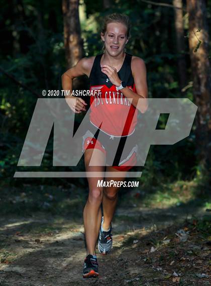 Thumbnail 2 in South Dearborn Invitational photogallery.