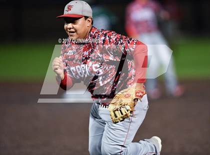 Thumbnail 1 in Thornton Fractional South vs. Evergreen Park photogallery.