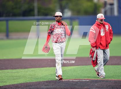 Thumbnail 3 in Thornton Fractional South vs. Evergreen Park photogallery.