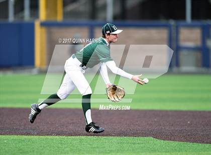 Thumbnail 3 in Thornton Fractional South vs. Evergreen Park photogallery.