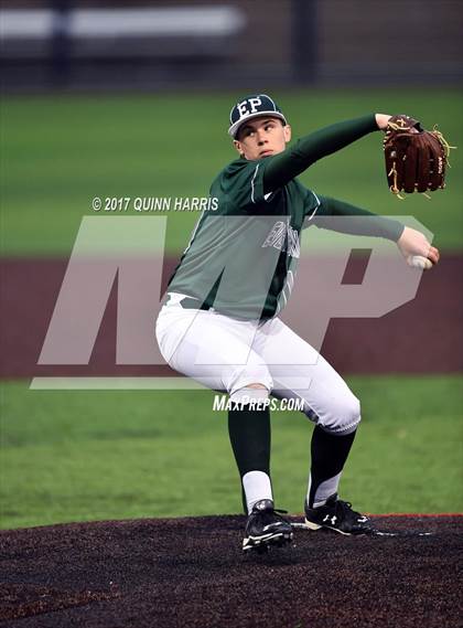 Thumbnail 1 in Thornton Fractional South vs. Evergreen Park photogallery.