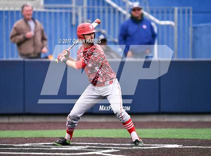 Thumbnail 2 in Thornton Fractional South vs. Evergreen Park photogallery.