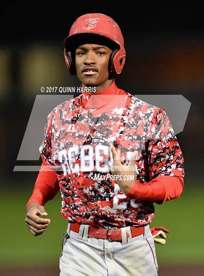 Thumbnail 1 in Thornton Fractional South vs. Evergreen Park photogallery.
