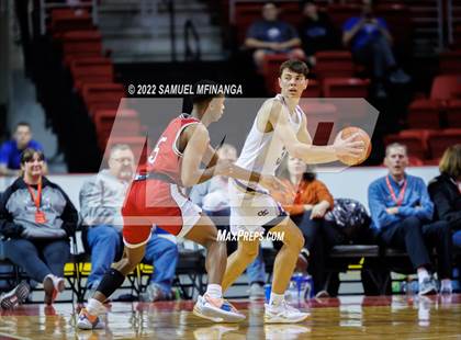 Thumbnail 2 in Omaha Westside vs. Grand Island photogallery.