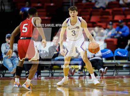 Thumbnail 1 in Omaha Westside vs. Grand Island photogallery.