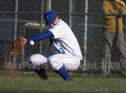 Thumbnail 1 in Highlands @ Covington Catholic photogallery.