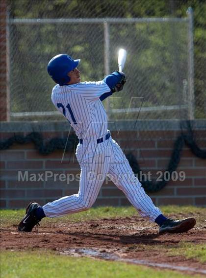 Thumbnail 1 in Highlands @ Covington Catholic photogallery.