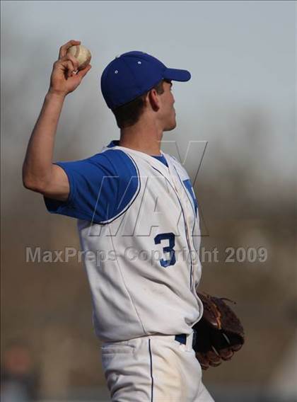 Thumbnail 1 in Highlands @ Covington Catholic photogallery.