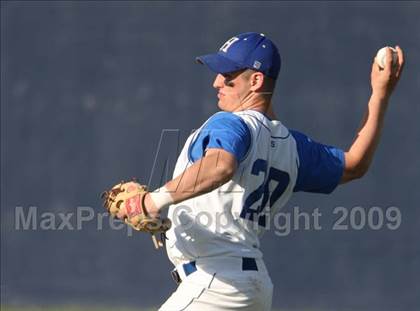 Thumbnail 2 in Highlands @ Covington Catholic photogallery.