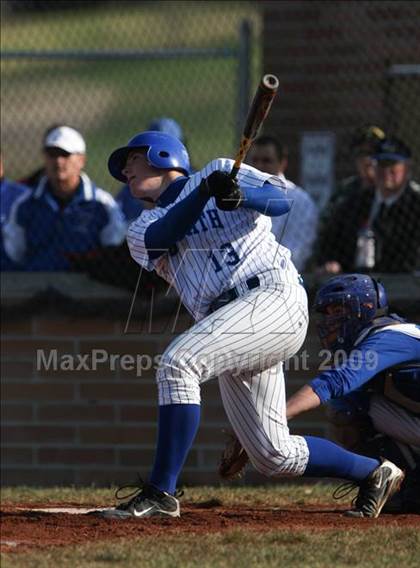 Thumbnail 3 in Highlands @ Covington Catholic photogallery.