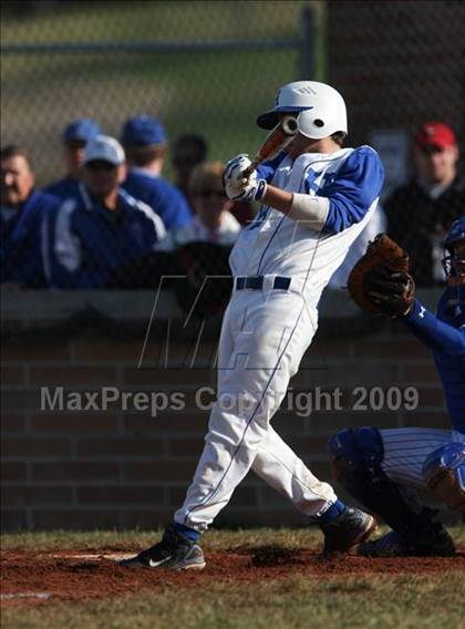 Thumbnail 1 in Highlands @ Covington Catholic photogallery.