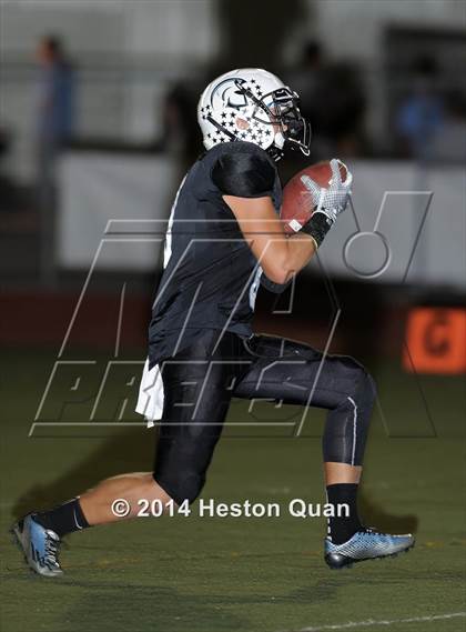Thumbnail 2 in Villa Park vs. Cabrillo photogallery.
