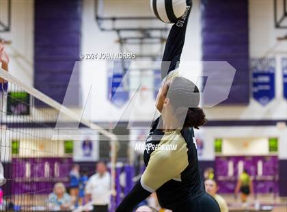 Thumbnail 1 in Daleville vs. Leo (Leo Invite) photogallery.
