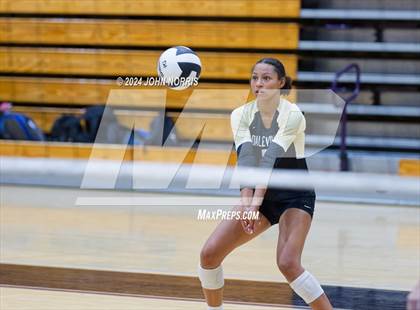 Thumbnail 2 in Daleville vs. Leo (Leo Invite) photogallery.