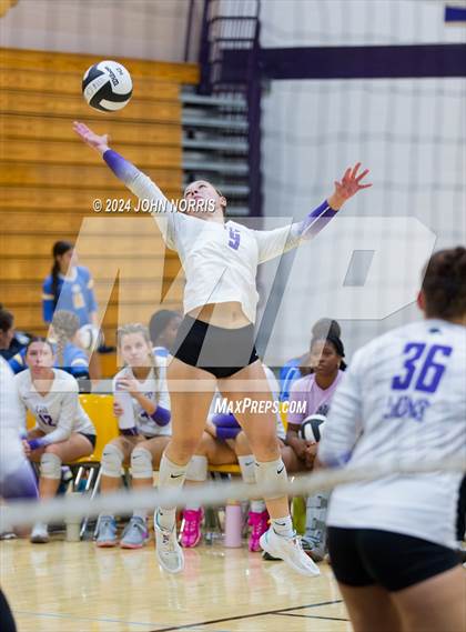Thumbnail 1 in Daleville vs. Leo (Leo Invite) photogallery.