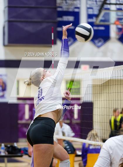 Thumbnail 1 in Daleville vs. Leo (Leo Invite) photogallery.