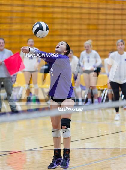 Thumbnail 3 in Daleville vs. Leo (Leo Invite) photogallery.
