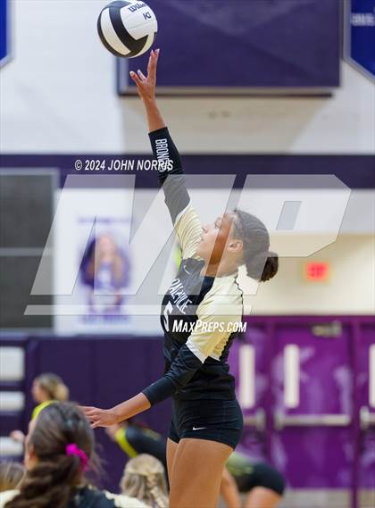 Thumbnail 2 in Daleville vs. Leo (Leo Invite) photogallery.