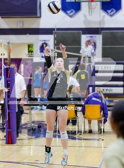Thumbnail 3 in Daleville vs. Leo (Leo Invite) photogallery.