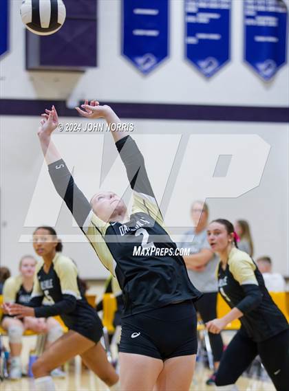 Thumbnail 1 in Daleville vs. Leo (Leo Invite) photogallery.