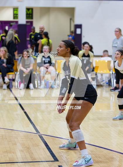 Thumbnail 3 in Daleville vs. Leo (Leo Invite) photogallery.