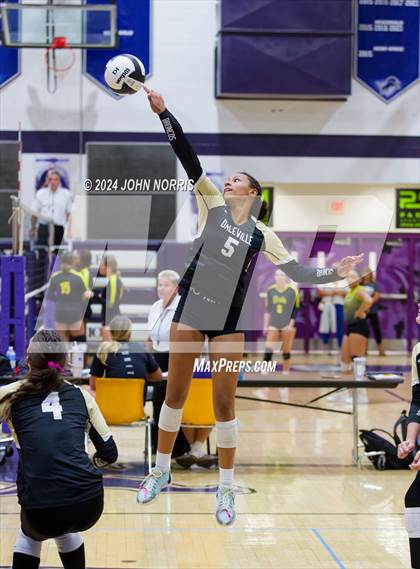 Thumbnail 3 in Daleville vs. Leo (Leo Invite) photogallery.