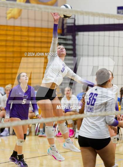 Thumbnail 1 in Daleville vs. Leo (Leo Invite) photogallery.