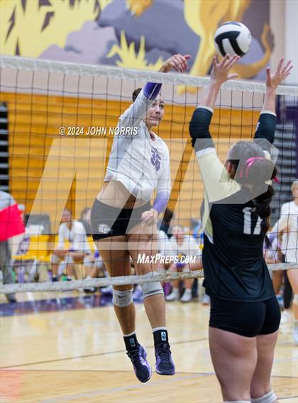 Thumbnail 2 in Daleville vs. Leo (Leo Invite) photogallery.