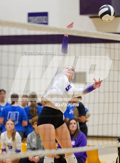 Thumbnail 3 in Daleville vs. Leo (Leo Invite) photogallery.