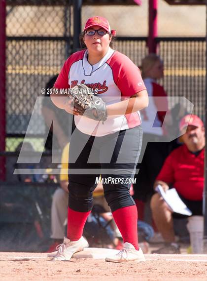 Thumbnail 2 in Rocky Ford vs. Strasburg (CHSAA 3A Championship) photogallery.