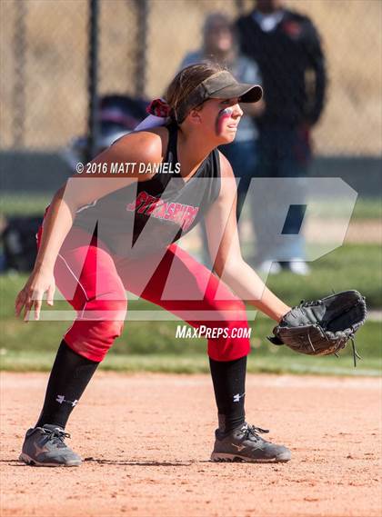 Thumbnail 2 in Rocky Ford vs. Strasburg (CHSAA 3A Championship) photogallery.