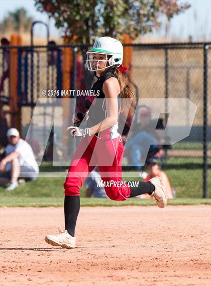 Thumbnail 2 in Rocky Ford vs. Strasburg (CHSAA 3A Championship) photogallery.