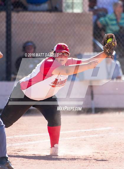 Thumbnail 1 in Rocky Ford vs. Strasburg (CHSAA 3A Championship) photogallery.