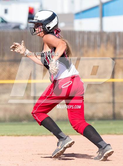 Thumbnail 1 in Rocky Ford vs. Strasburg (CHSAA 3A Championship) photogallery.