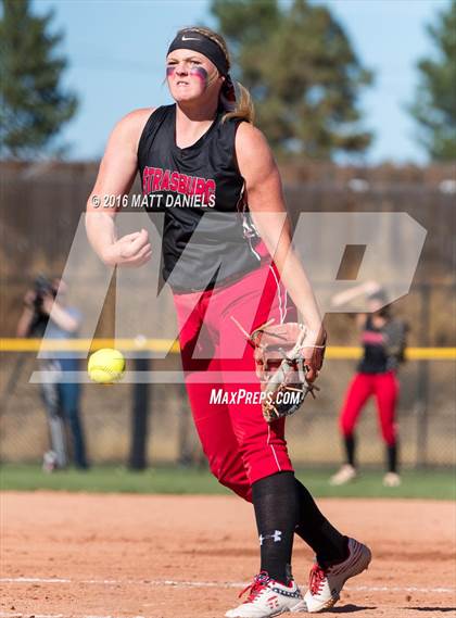 Thumbnail 1 in Rocky Ford vs. Strasburg (CHSAA 3A Championship) photogallery.