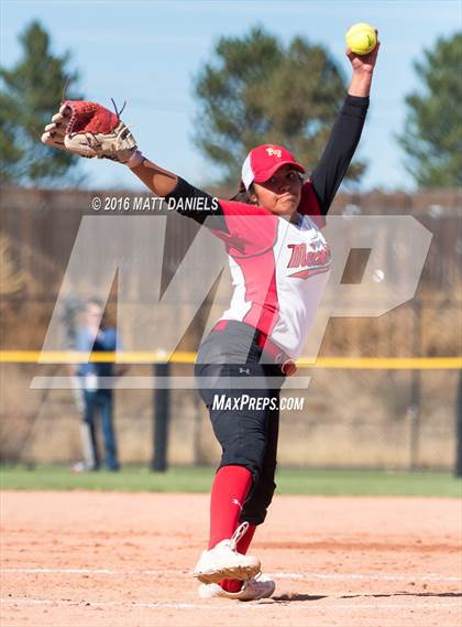 Thumbnail 3 in Rocky Ford vs. Strasburg (CHSAA 3A Championship) photogallery.
