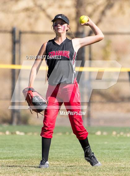Thumbnail 2 in Rocky Ford vs. Strasburg (CHSAA 3A Championship) photogallery.